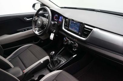 Car image 15