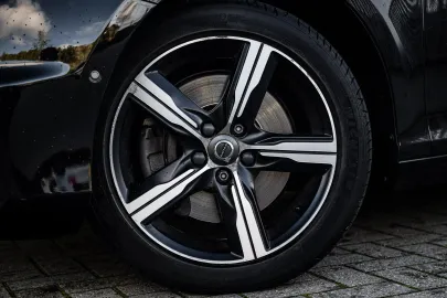 Car image 31