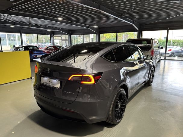 Tesla Model Y Long Range AWD 378 kW image number 5