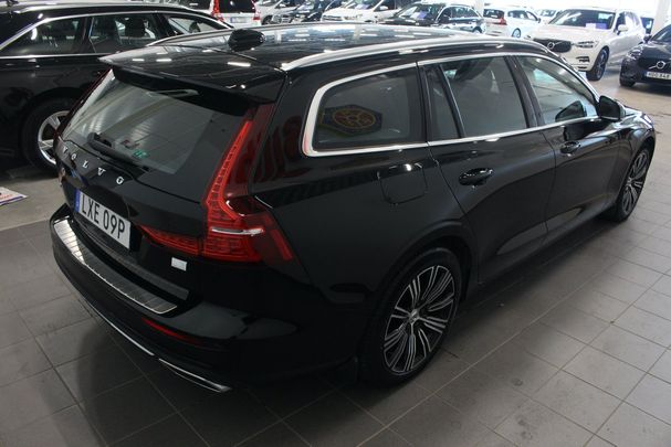 Volvo V60 T6 Recharge AWD 257 kW image number 3