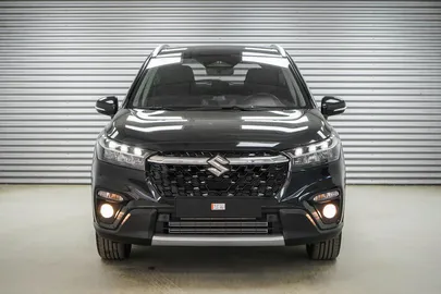 Car image 2