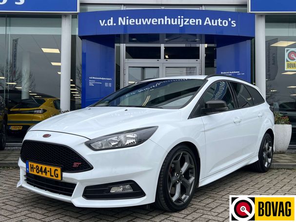 Ford Focus 2.0 ST 185 kW image number 2