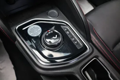 Car image 36