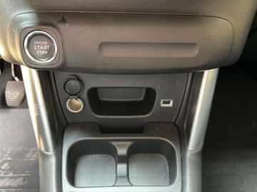 Car image 26