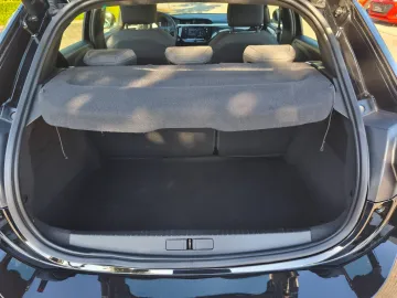 Car image 35