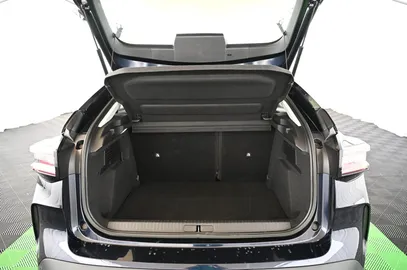 Car image 35