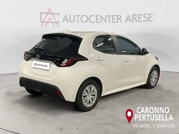 Car image 5