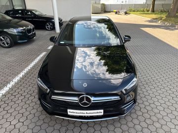 Car image 34