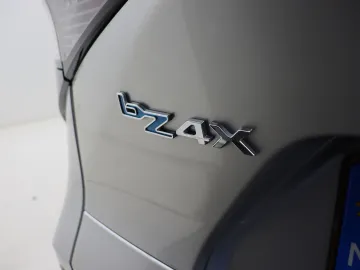 Car image 50