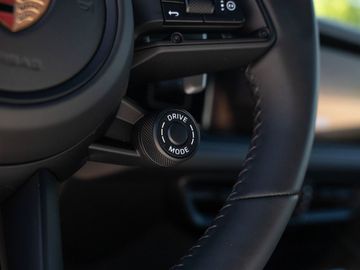 Car image 38