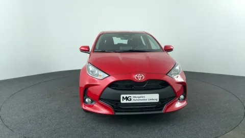 Car image 4