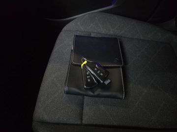 Car image 31