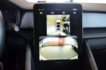 Car image 13