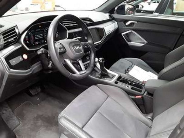 Audi Q3 35 TDI S-line 110 kW image number 4