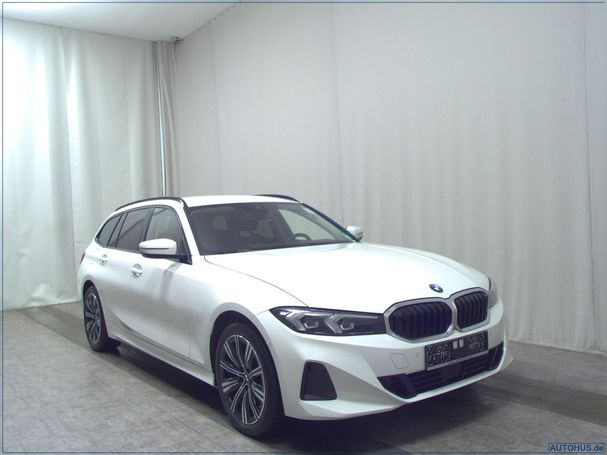 BMW 320d Touring xDrive 140 kW image number 2