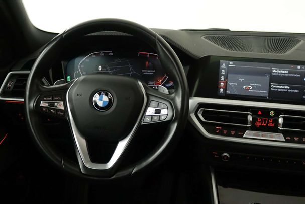 BMW 330i Touring 190 kW image number 4