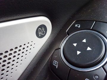 Car image 37