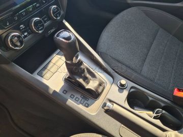 Car image 33