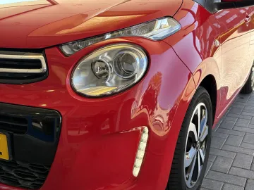 Car image 40