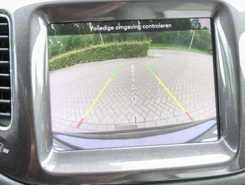 Car image 37