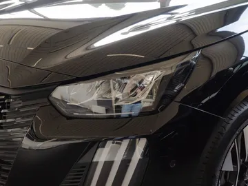 Car image 26