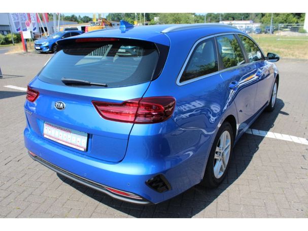 Kia Ceed SW 1.4 T-GDi DCT Vision 103 kW image number 8