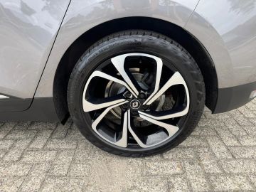 Car image 39