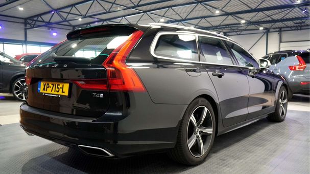 Volvo V90 T4 140 kW image number 2