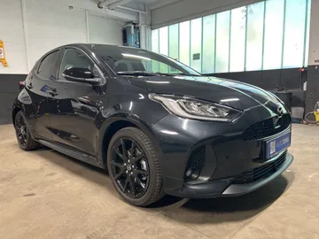 Car image 2