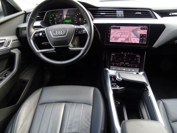 Audi e-tron 55 quattro Advanced 300 kW image number 23