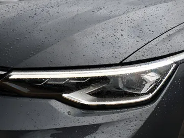 Car image 25