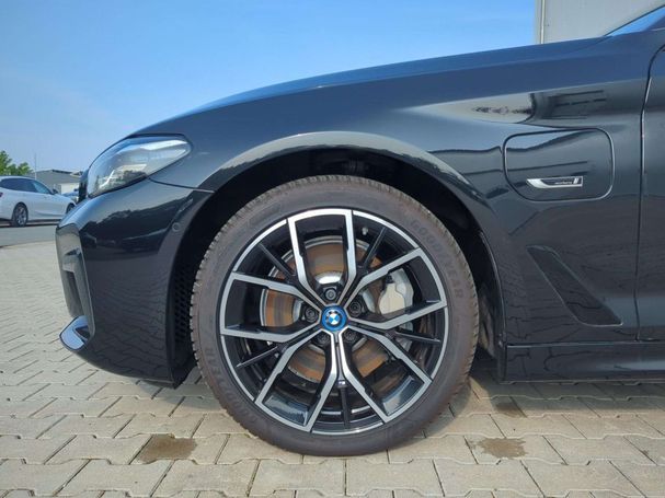 BMW 530 Touring xDrive 215 kW image number 13