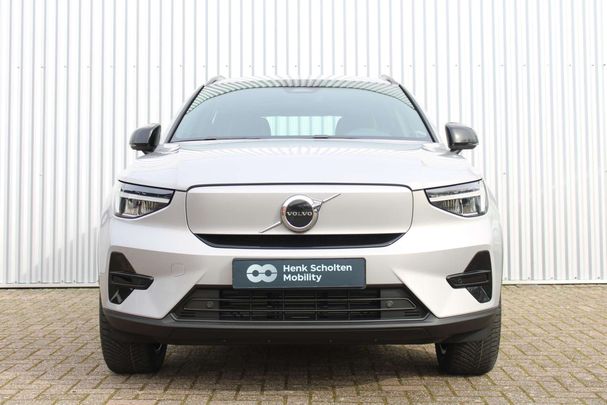 Volvo XC40 Single Motor Extended Range Plus 185 kW image number 2