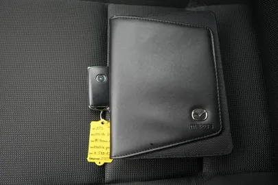 Car image 49