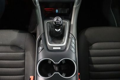 Car image 28