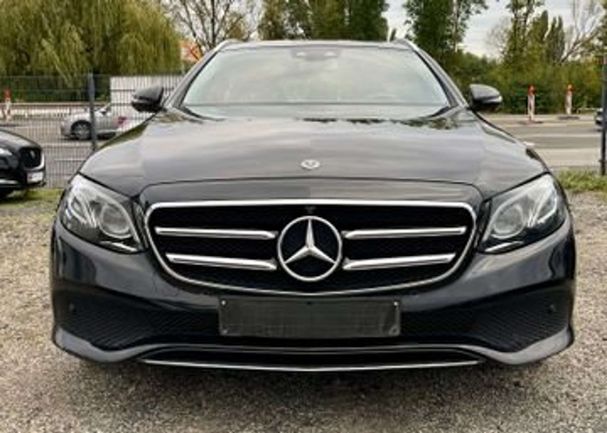 Mercedes-Benz E 220 d T 143 kW image number 3