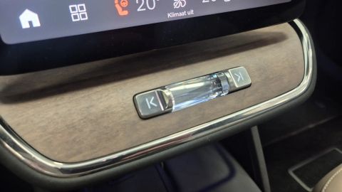 Car image 41