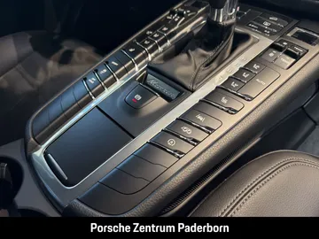 Car image 33