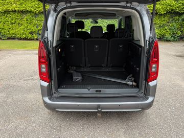 Car image 31