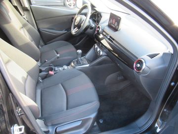 Car image 16