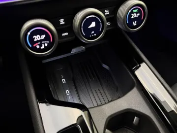 Car image 50