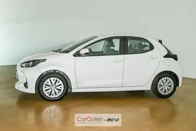 Car image 5