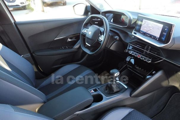 Peugeot 2008 1.2 PureTech 74 kW image number 4