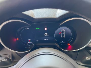 Car image 35