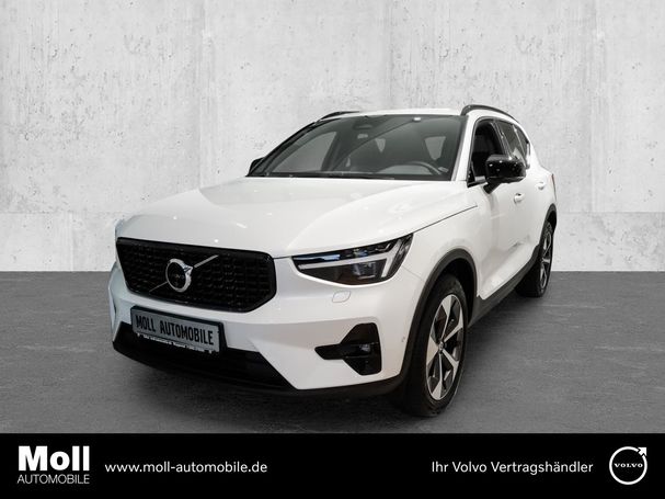 Volvo XC40 B3 Plus Dark 120 kW image number 1