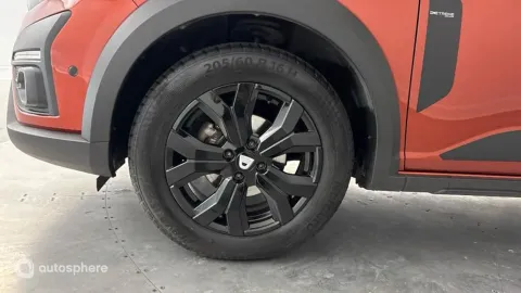 Car image 20