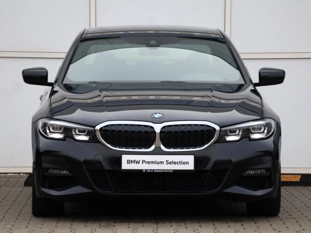 BMW 320d xDrive 140 kW image number 9