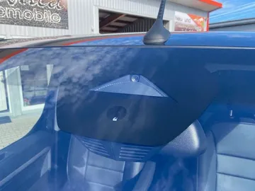 Car image 49