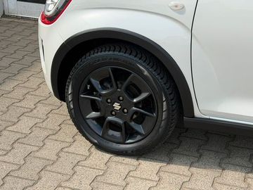 Car image 15