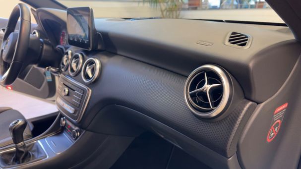 Mercedes-Benz A 180 90 kW image number 22